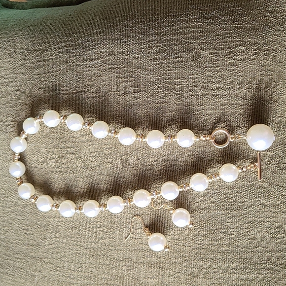 NWOT PEARL EARRING/NECKLACE SET/ELLA AND ELLY - Picture 3 of 6